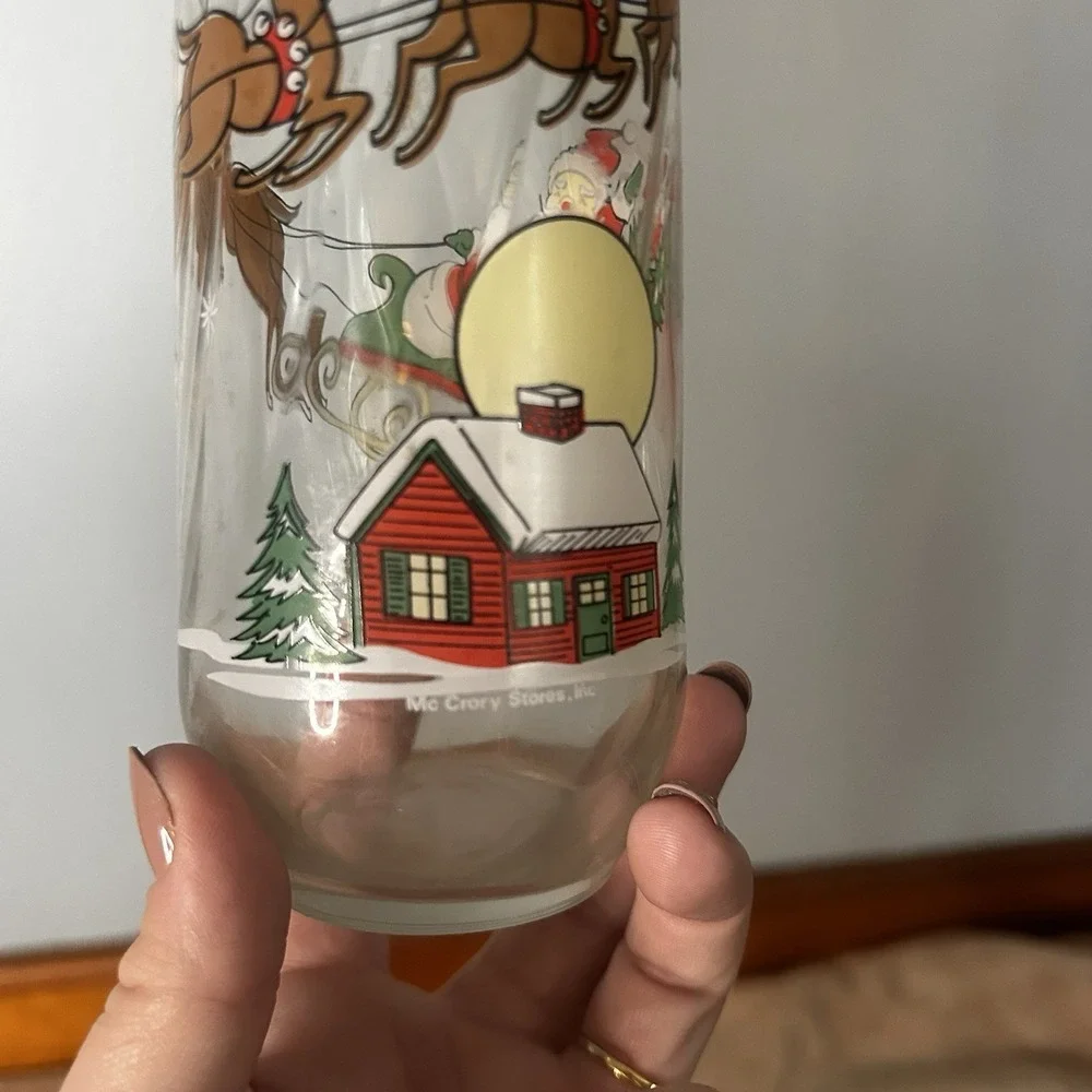 2 Vintage 1984 McCrory Stores Inc. Coca-Cola Santa Claus‎ Glasses Christmas Cups